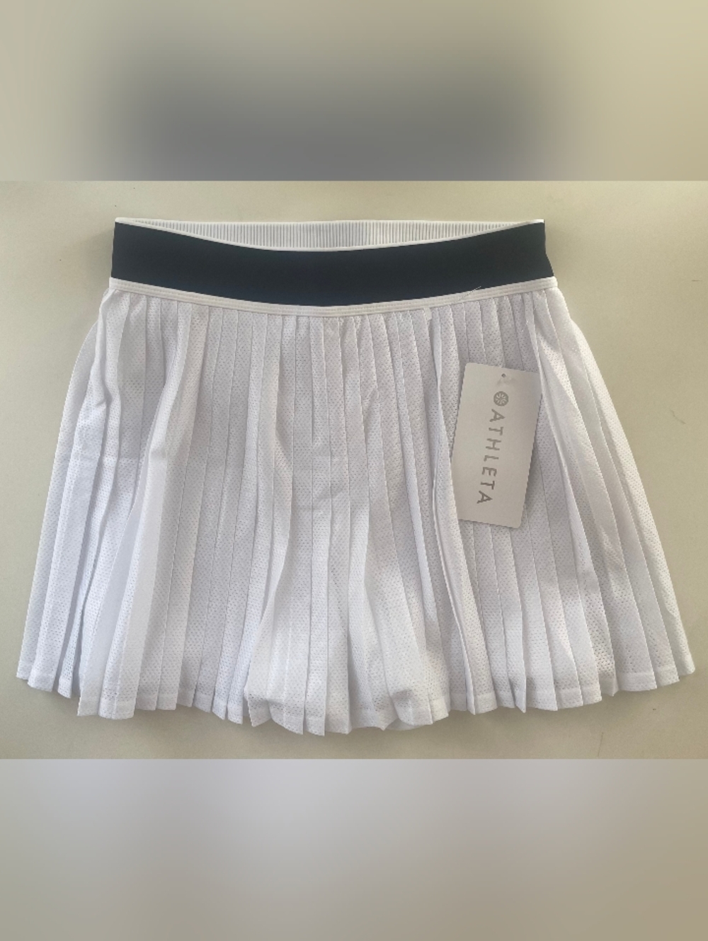 ATHLETA NWT Power Serve Pleated Skirt Skort $89 XS Bright White Built In Shorts